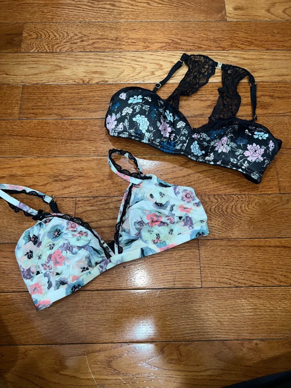 2 H&M delicate floral bras. Size 12 very cute!